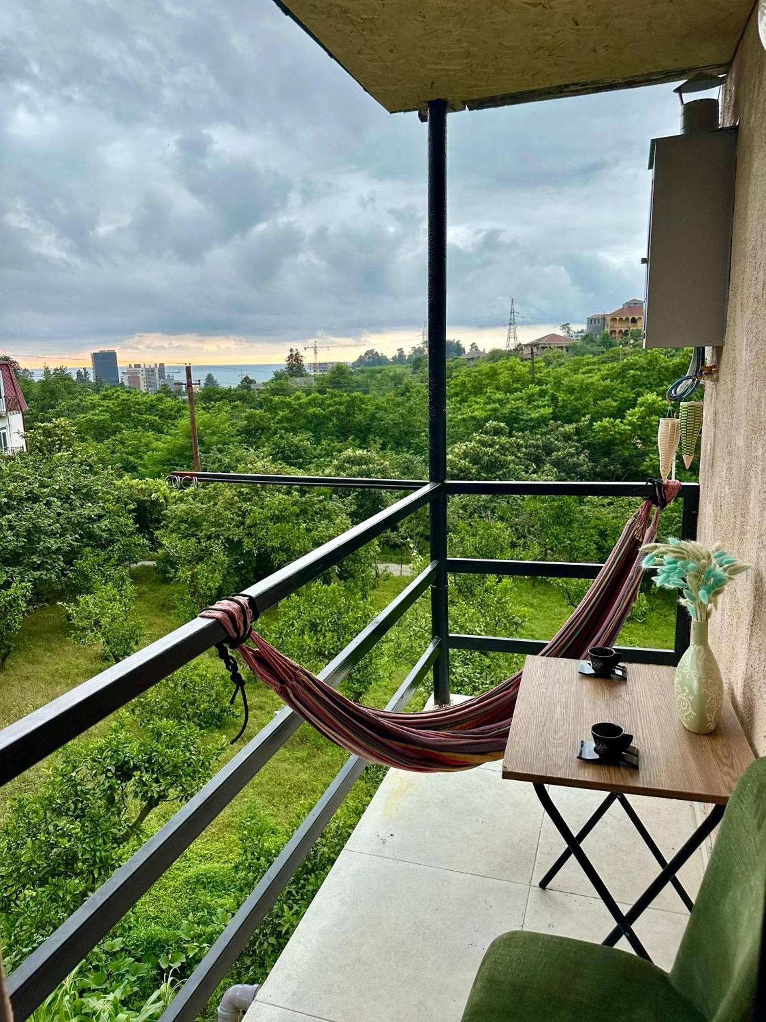 Nita House Hotel Batumi Bagian luar foto